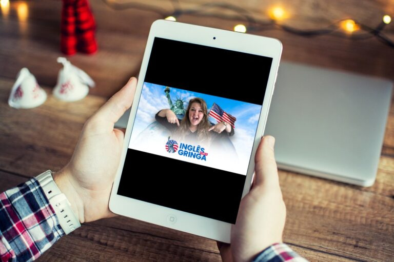 Mulheres Prósperas Qual é a mulher que não sofre ou teme com a solidão, relacionamentos difíceis, depressão e cobranças? Prosperidade vai muito além de ter sucesso financeiro. Entender a abundância e todo seu fluxo traz Prosperidade, proporcionando um alinhamento e uma harmonia nos campos mais importantes da vida da Mulher. William Sanches, Coach e Espiritualista, especializado no público feminino, ensina através de técnicas e exercícios como descobrir e desenvolver a verdadeira abundância existencial. Aproveite a oportunidade e saiba mais no site: [aio_button align="none" animation="none" color="orange" size="medium" icon="none" text="Sim Quero ir ao site Agora " target="_blank" relationship="nofollow" url="https://www.comprasdigitais.com.br/recomenda/M11868877P"] Aprenda nesse curso a criar um circulo virtuoso em você! Produtor: CRESCER VOCE LTDA Email de Suporte: william@williamsanches.com.br