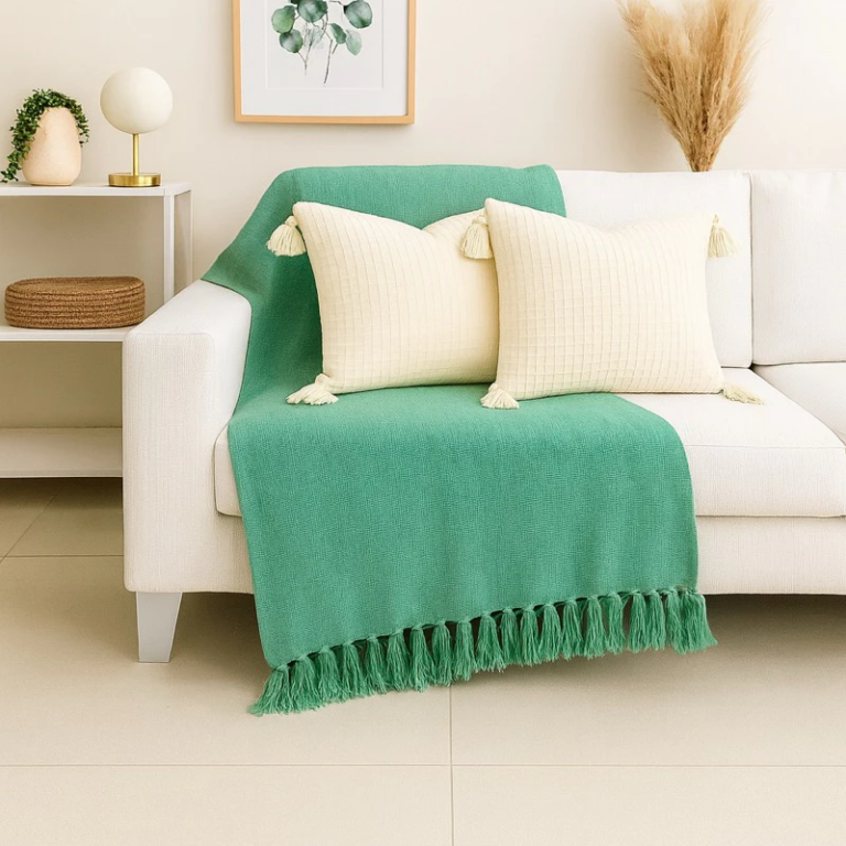 O Segredo das “Casas de Pinterest”: Como Renovar seu Sofá sem Gastar com Reforma